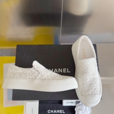 Chanel Low Shoes